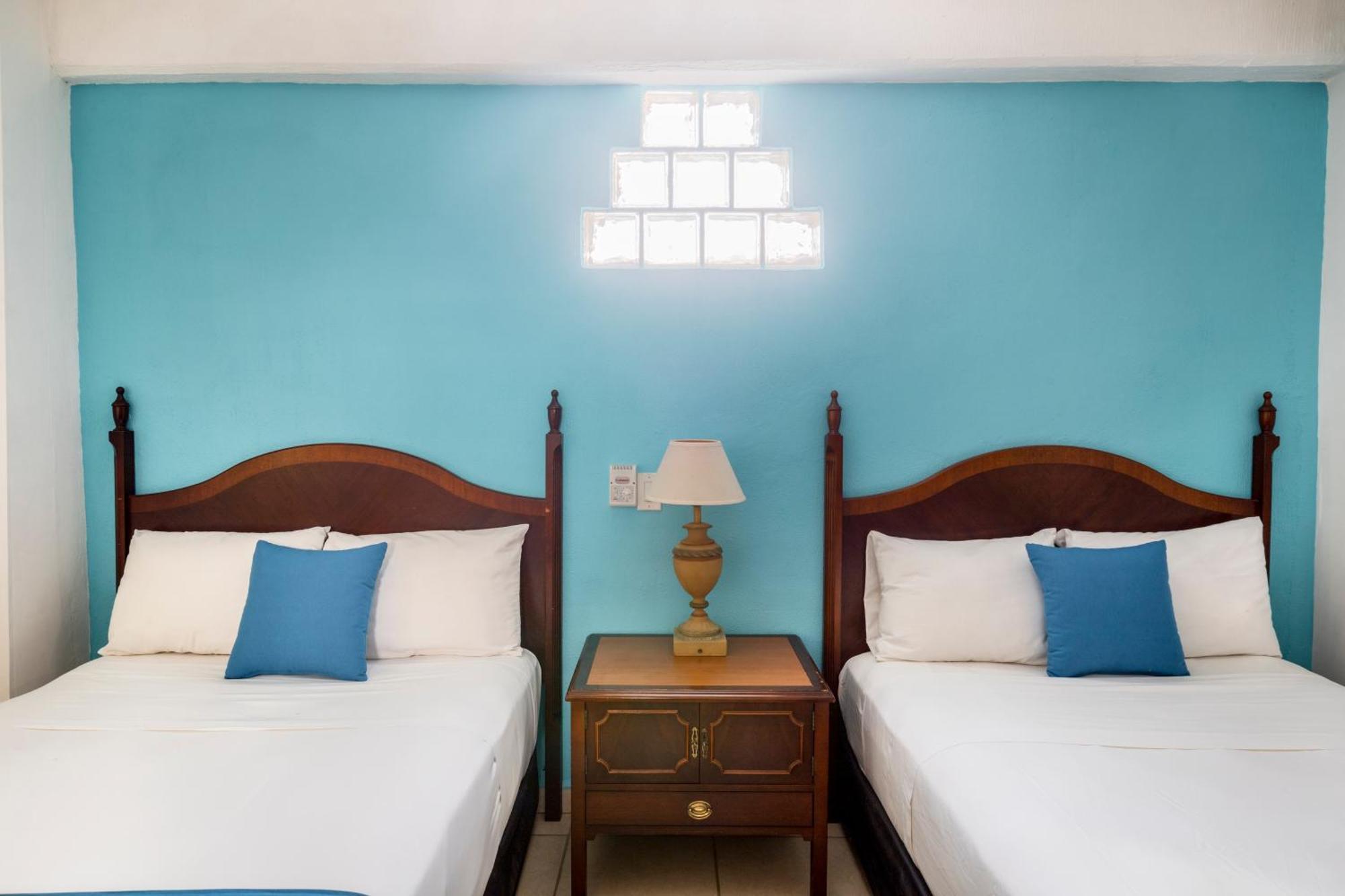 Hotel Pueblito Vallarta Пуерто-Вальярта Екстер'єр фото